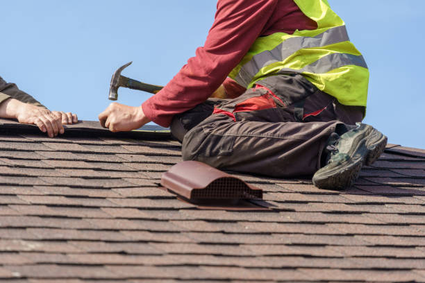 Best Flat Roof Repair Services  in Moweaqua, IL